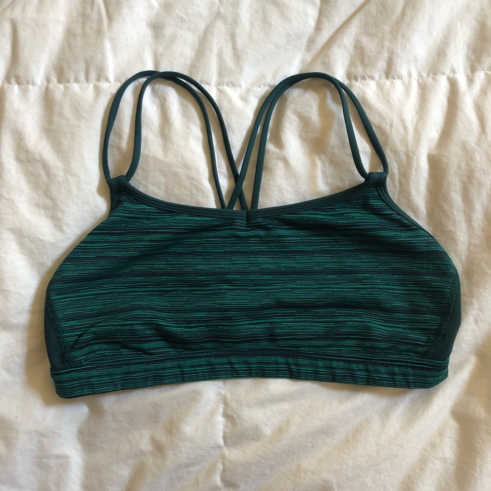 Lululemon sports bra